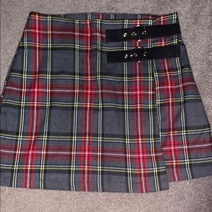 Forever 21 plaid skirt with two buckles